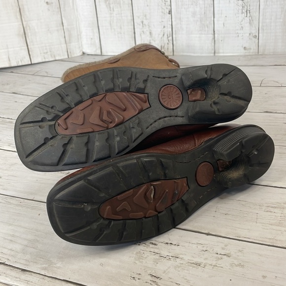 Ugg Smithfield Leather Knee Boots - Picture 9 of 15